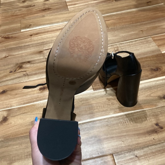 Vince Camuto Platform 6in heels size 7.5 - Picture 4 of 8